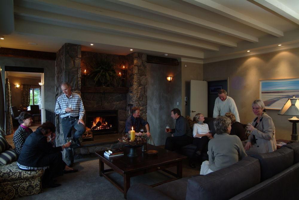 Tauhara Sunrise Lodge Lago Lago Taupo Esterno foto