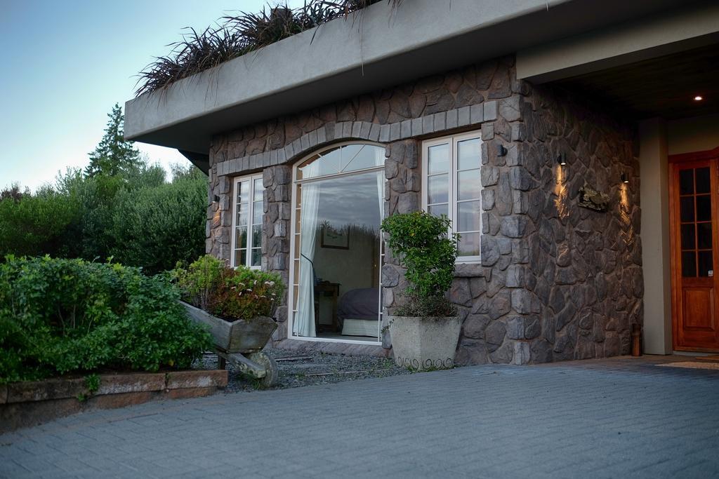 Tauhara Sunrise Lodge Lago Lago Taupo Esterno foto
