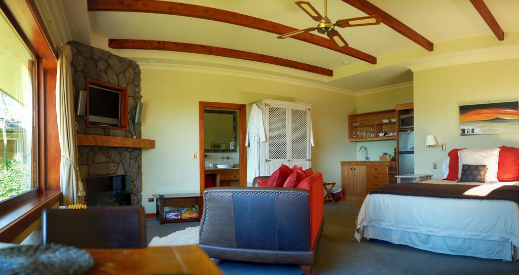 Tauhara Sunrise Lodge Lago Lago Taupo Esterno foto